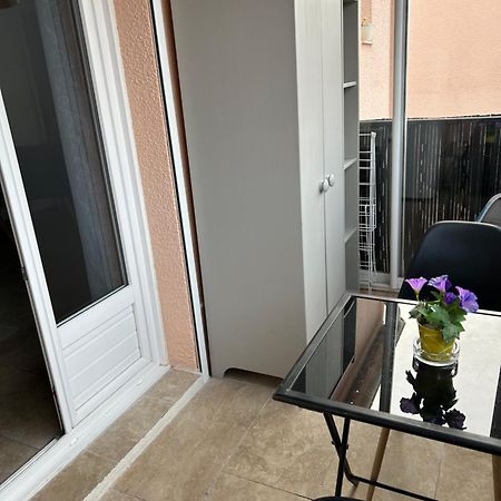 Studio Climatise Proche Port Et Plages La Londe-les-Maures Εξωτερικό φωτογραφία