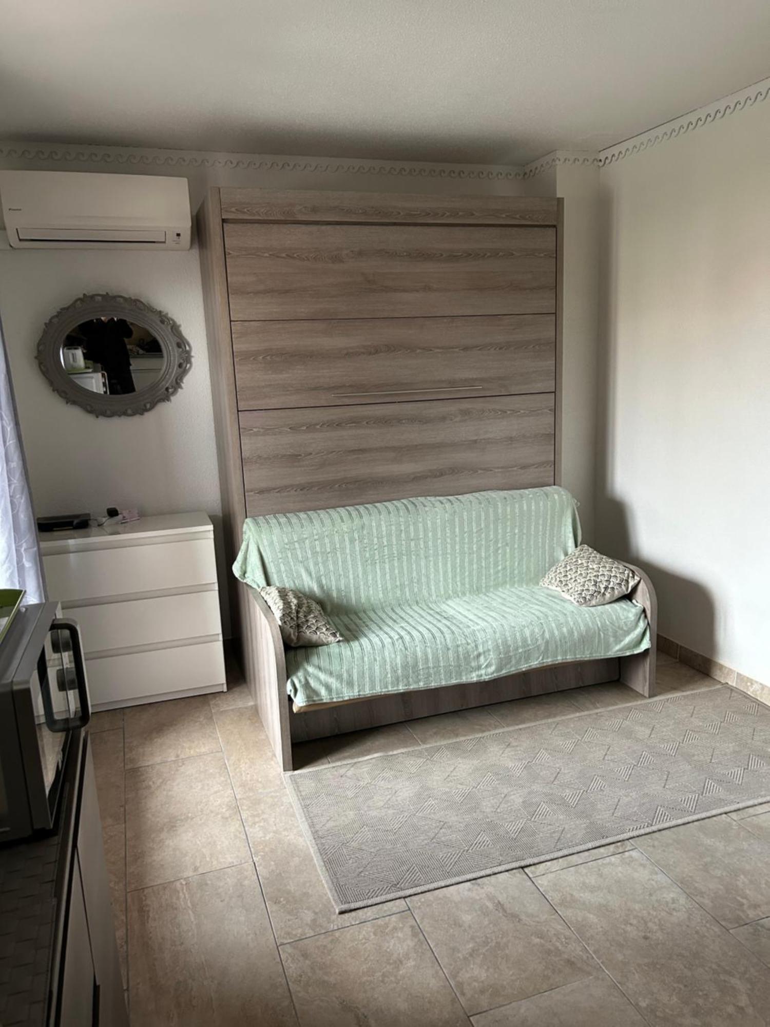 Studio Climatise Proche Port Et Plages La Londe-les-Maures Εξωτερικό φωτογραφία